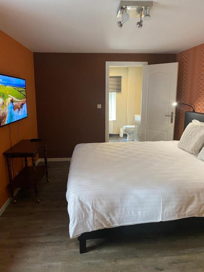 Hotel La Plage Bouillon Exteriör bild